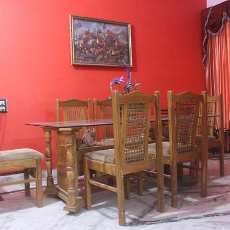 Thomas Home Stay Agra  Ngoại thất bức ảnh