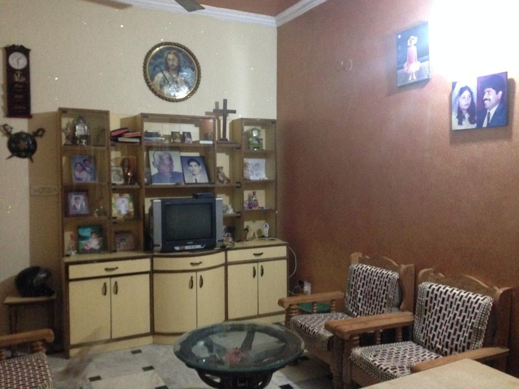 Thomas Home Stay Agra  Ngoại thất bức ảnh